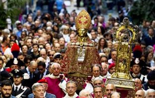 feasts celebrations napoli