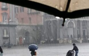 weather forecasts naples february 2022
